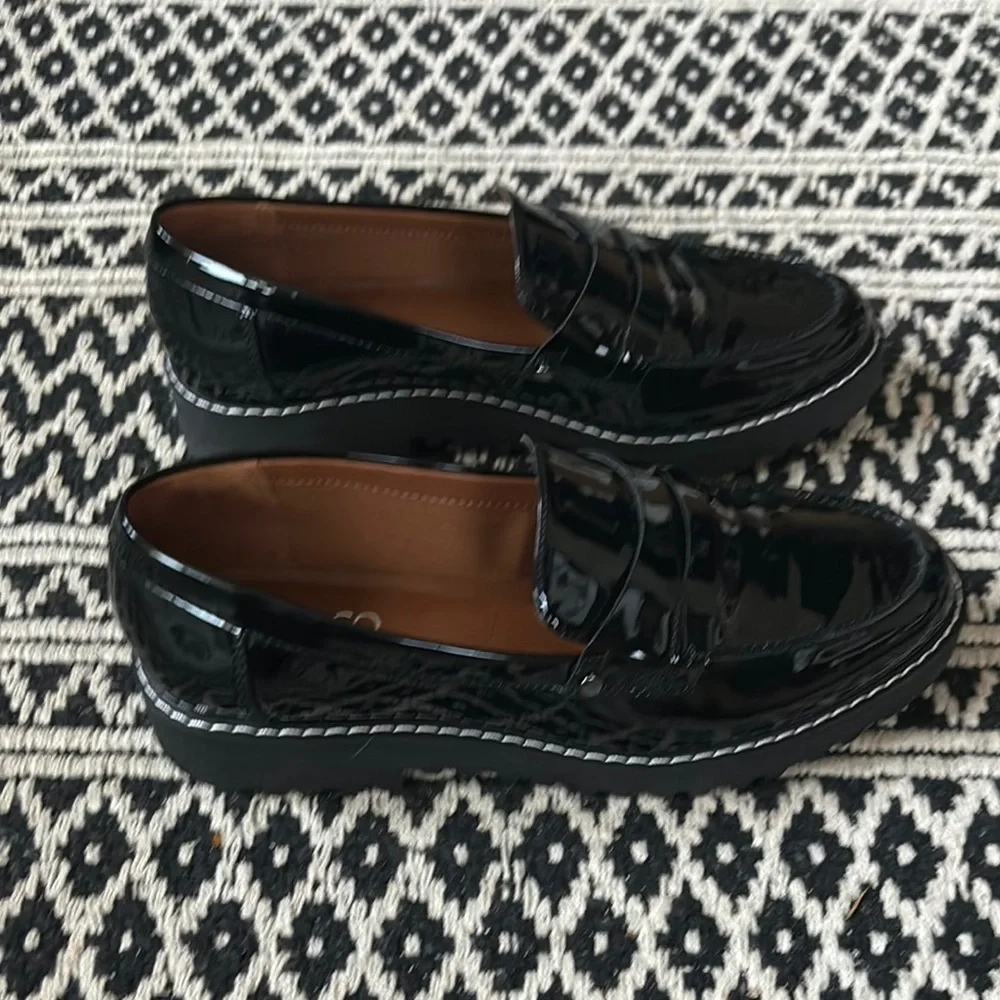 Franco Sarto Black Loafers Sleek Slip-Ons - Picture 2 of 5